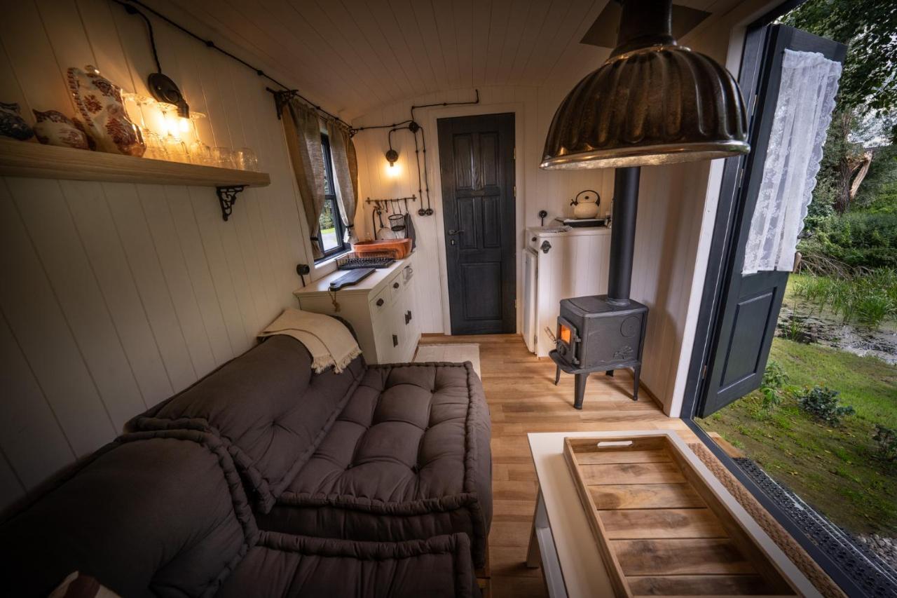 Mily Mlyn Appartement Lubrza  Buitenkant foto