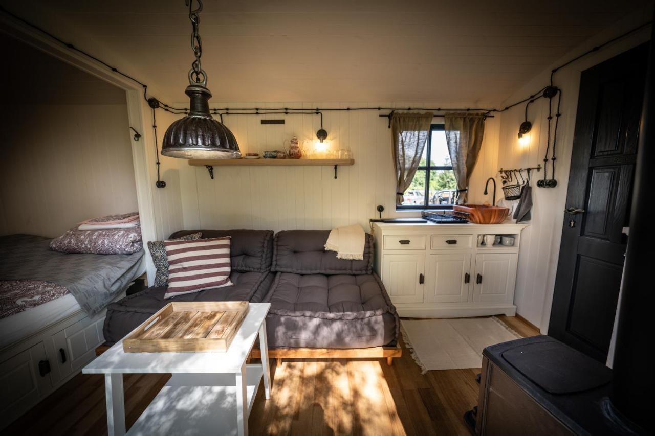 Mily Mlyn Appartement Lubrza  Buitenkant foto