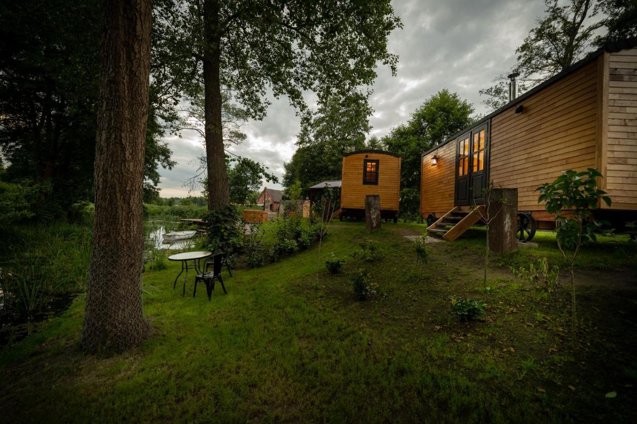 Mily Mlyn Appartement Lubrza  Buitenkant foto