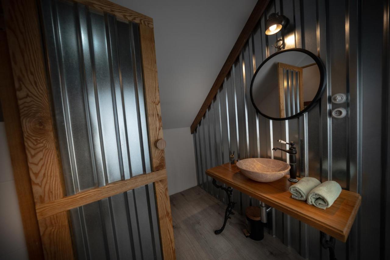 Mily Mlyn Appartement Lubrza  Buitenkant foto
