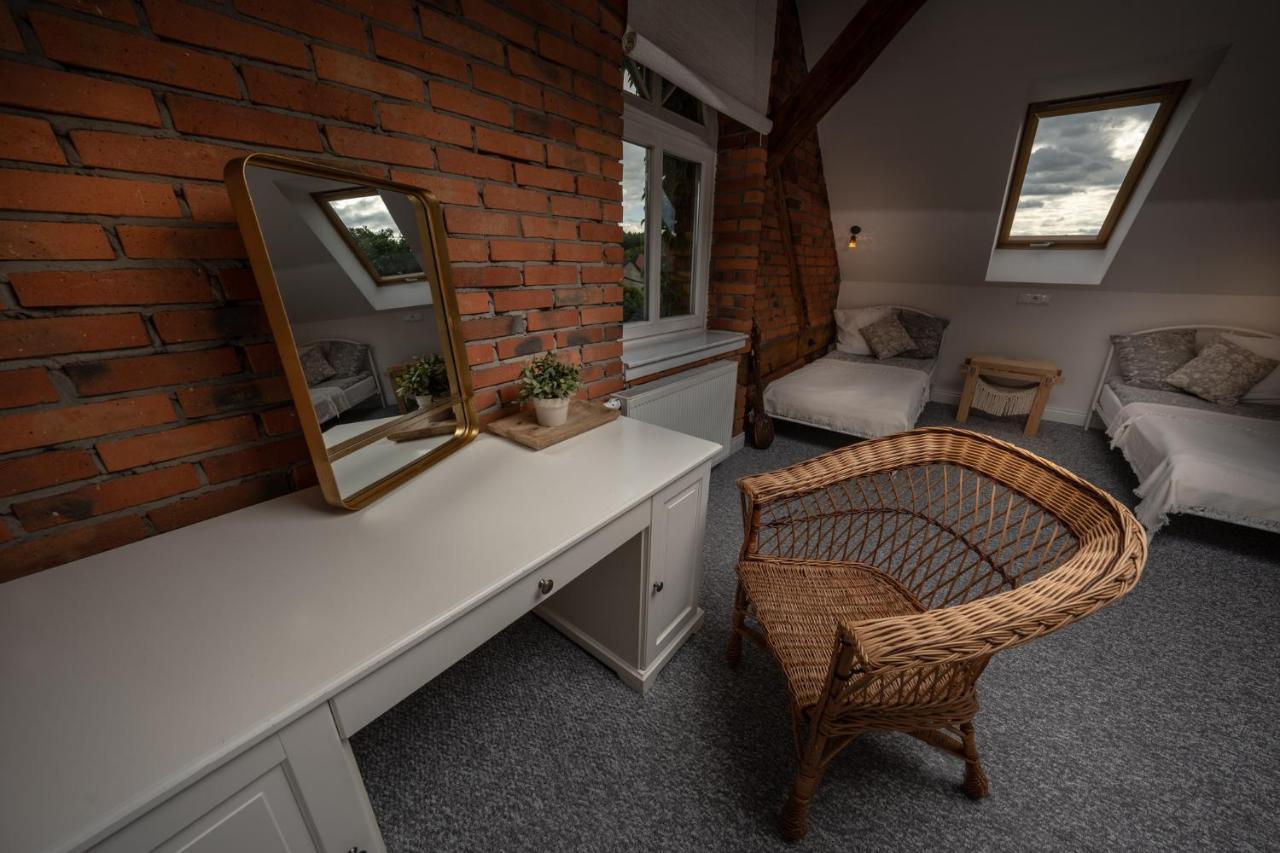 Mily Mlyn Appartement Lubrza  Buitenkant foto